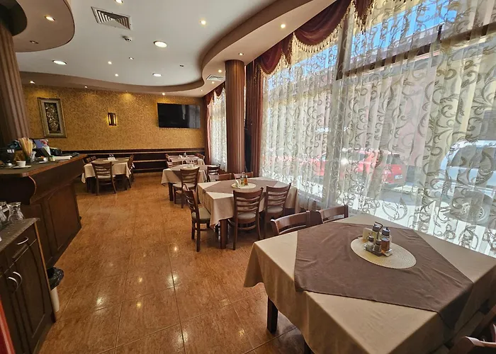 Хотел Family Jeri